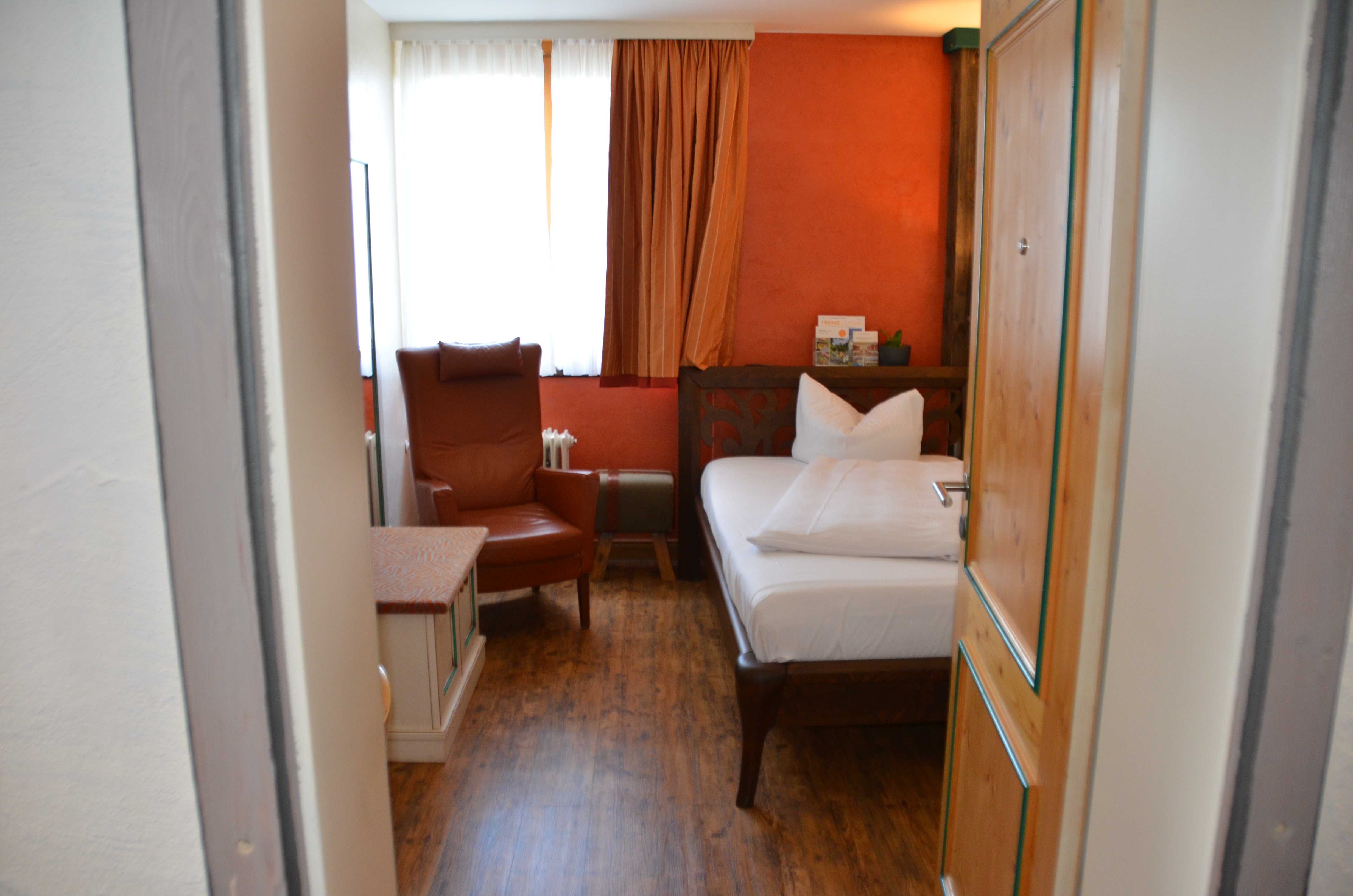 MonteurZimmer: Wohnraum Einzelzimmer in der Gästekiste - Gasthaus | Gästekiste