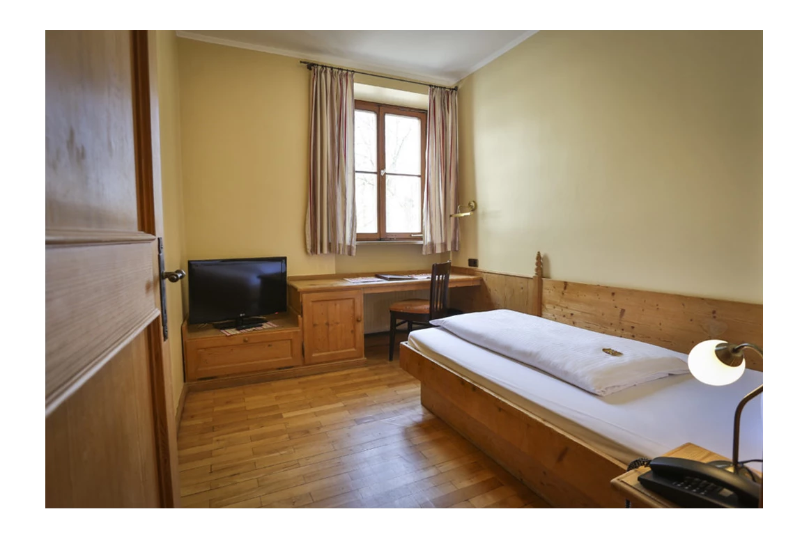 MonteurZimmer: Hotel Brauereigasthof Fuchs: 125 Jahre Familientradition in Steppach