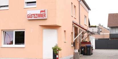 Monteur-Zimmer - Aystetten - Gästezimmer Hong
