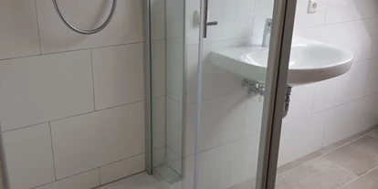 Monteur-Zimmer - Aystetten - Monteurzimmer Augsburg, Appartements in 86154 Augsburg