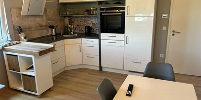 Monteur-Zimmer - Preis pro Nacht - Moderne Küche mit Vollausstattung Klima Smart TV Wlan Grillplatz BBQ in 86368 Gersthofen