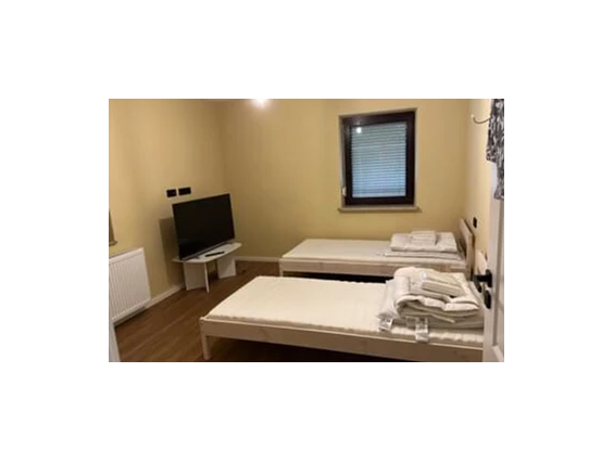 MonteurZimmer: NEU SANIERTE WOHNUNG, PERFEKT FÜR MONTEURE