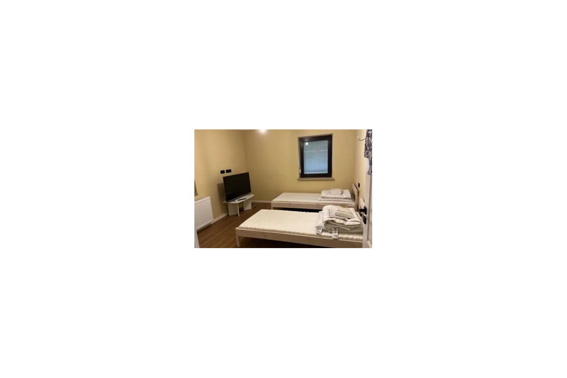 MonteurZimmer: NEU SANIERTE WOHNUNG, PERFEKT FÜR MONTEURE