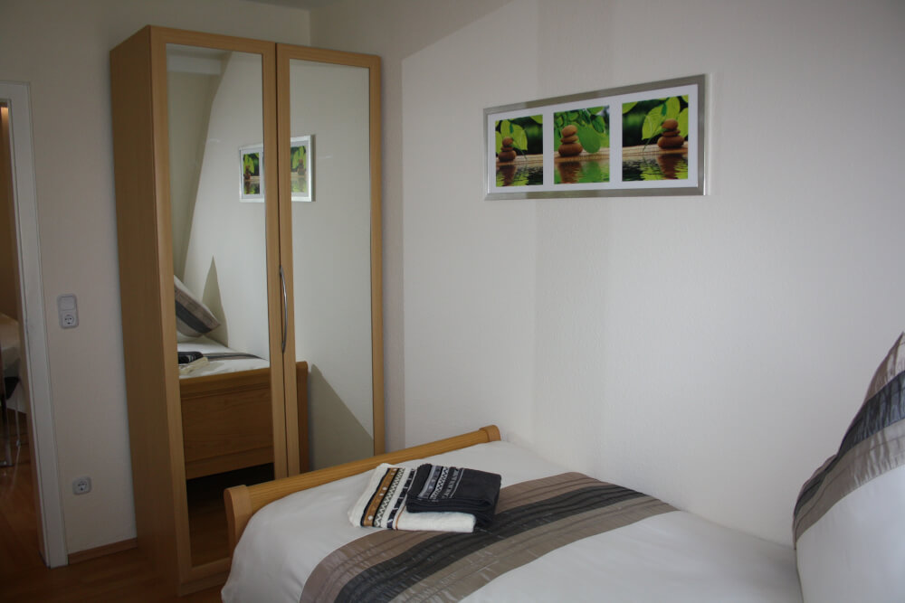 Monteur-Zimmer - Porta Westfalica - Ferienwohnungen am Park in 32547 Bad Oeynhausen