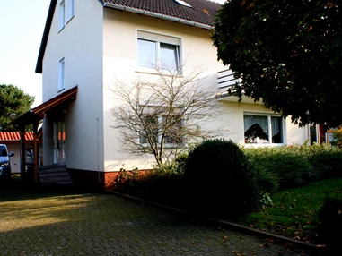 MonteurZimmer: Ferienwohnung "Am Weserradweg"