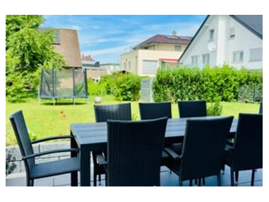 MonteurZimmer: VOLL MÖBLIERTE & AUSGESTATTETE WOHNUNG FÜR 8 PERSONEN