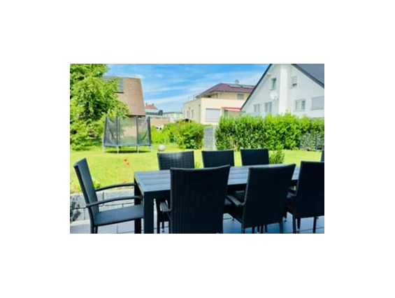 MonteurZimmer: VOLL MÖBLIERTE & AUSGESTATTETE WOHNUNG FÜR 8 PERSONEN