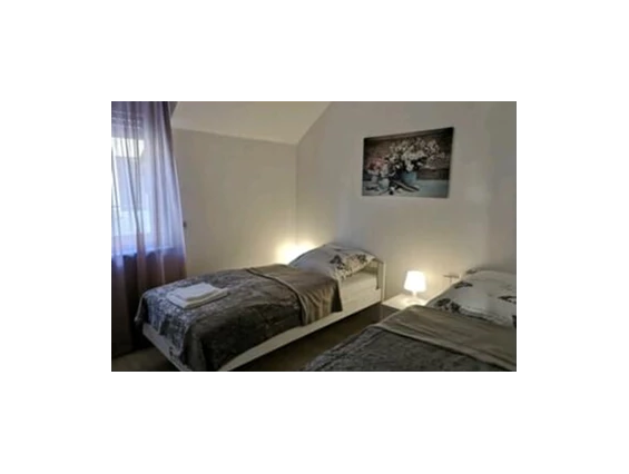 MonteurZimmer: Die Neubau-Wohnung möblierte 2 Zimmer Monteurzimmer