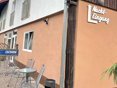 MonteurZimmer: Hotel FairSchlafen am Weserradweg
