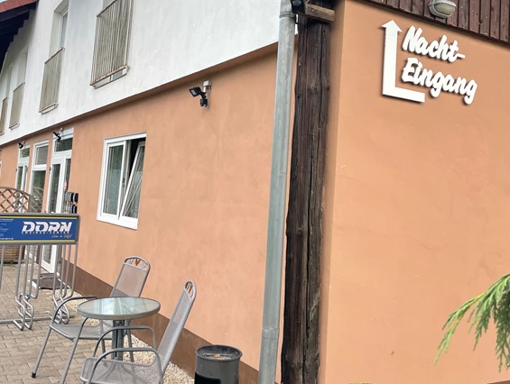 MonteurZimmer: Hotel FairSchlafen am Weserradweg