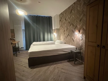 MonteurZimmer: Hotel FairSchlafen am Weserradweg