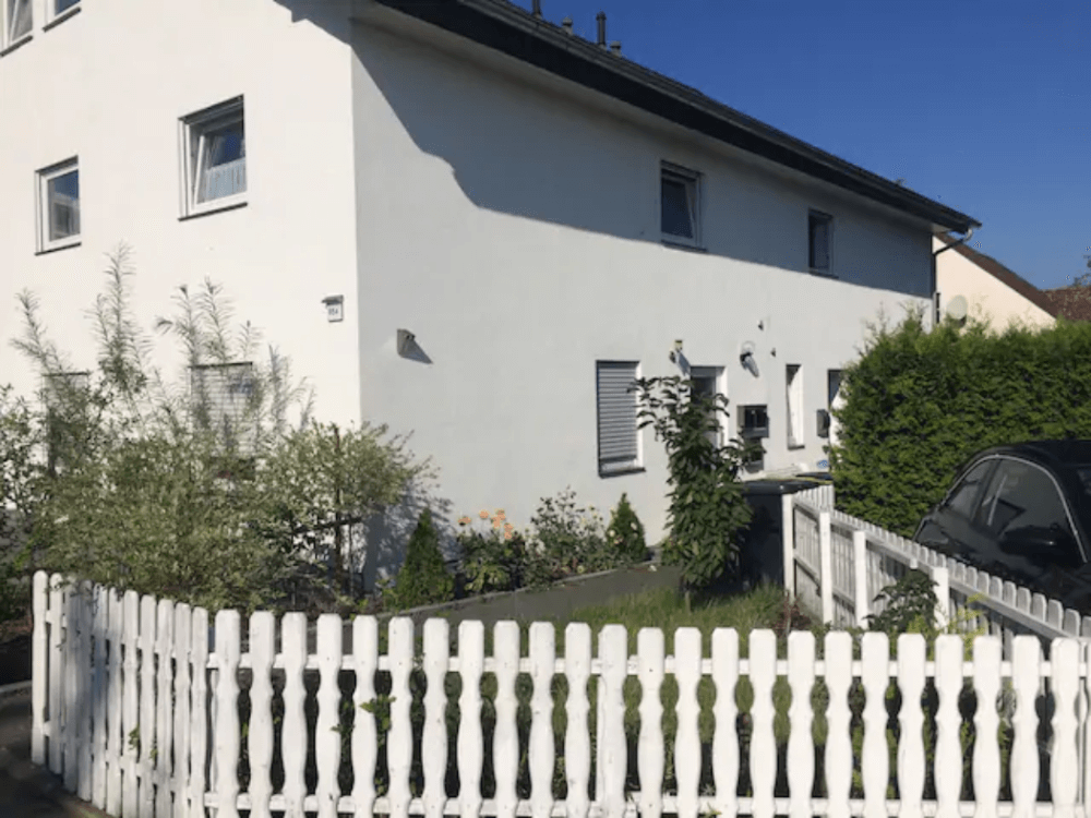 Monteur-Zimmer - Porta Westfalica - Moderne Wohnung in Bielefeld in 33719 Bielefeld - Heepen