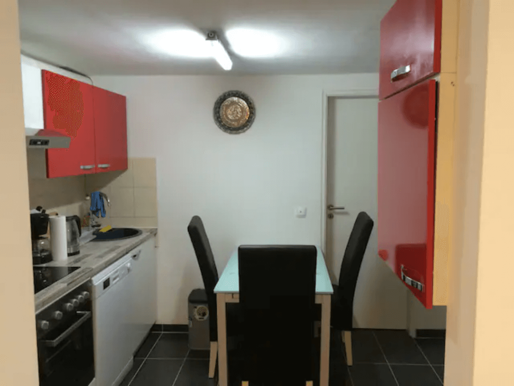 Monteur-Zimmer - Porta Westfalica - Moderne Wohnung in Bielefeld in 33719 Bielefeld - Heepen