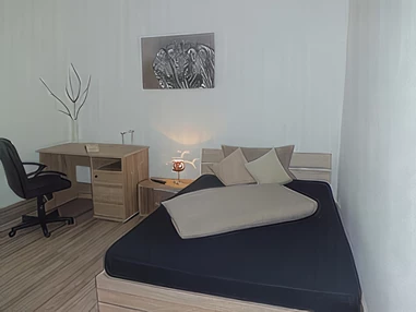 MonteurZimmer: Juritsch - Mehrere Monteurunterkünfte ruhig & zentral/ LKW-Stellplätze vorhanden! 8 Doppelzimmer mit getrennten Betten in 32427 Minden/Bückeburg/Porta Westfalica/