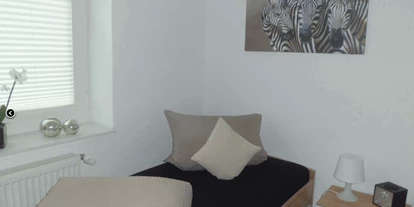 Monteur-Zimmer - Bad Oeynhausen - Juritsch - Mehrere Monteurunterkünfte ruhig & zentral/ LKW-Stellplätze vorhanden! 8 Doppelzimmer mit getrennten Betten in 32427 Minden/Bückeburg/Porta Westfalica/