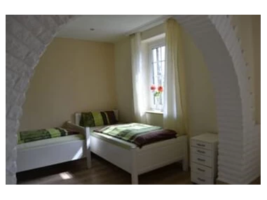 MonteurZimmer: Pension Highway