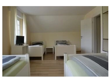 MonteurZimmer: Pension Highway