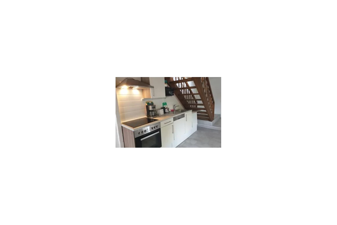 MonteurZimmer: Eigenes Haus - Hell - XXL Wohnzimmer u. Terrasse