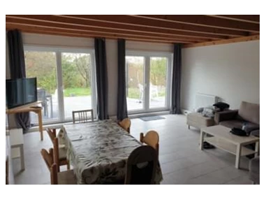 MonteurZimmer: Eigenes Haus - Hell - XXL Wohnzimmer u. Terrasse