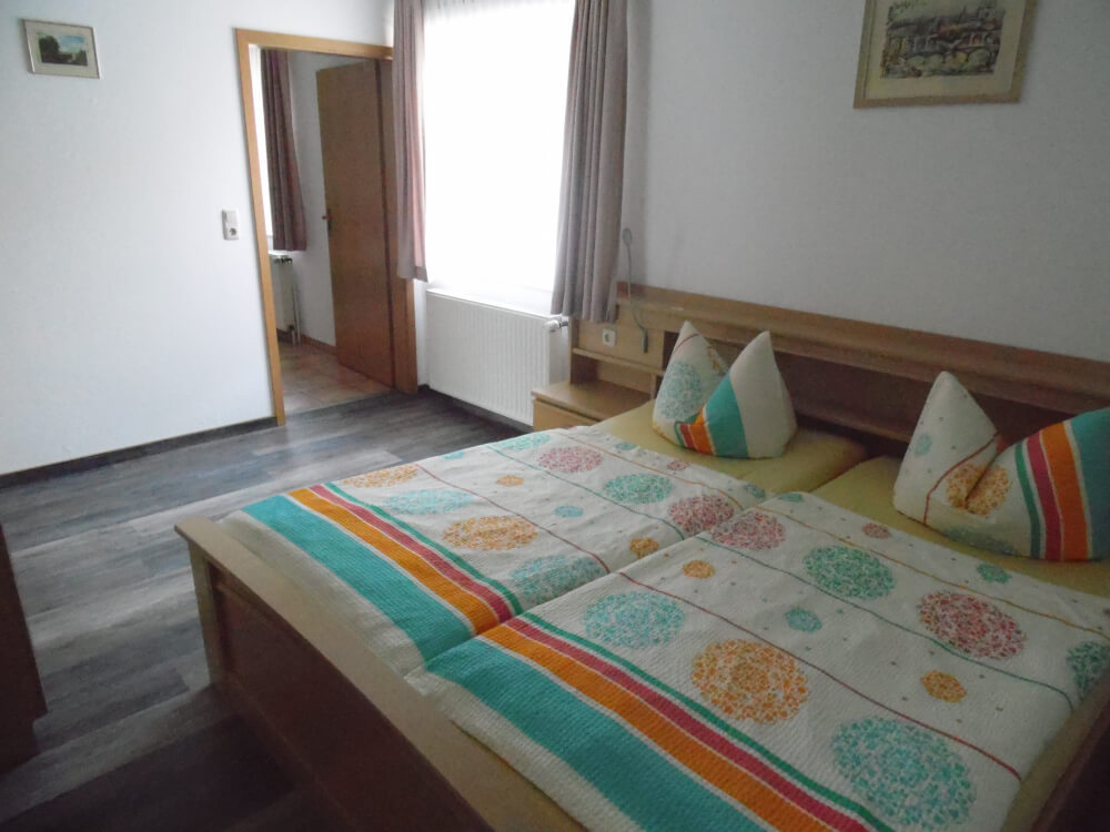 Monteur-Zimmer - Porta Westfalica - Ferienhof Meyer in 32469 Petershagen