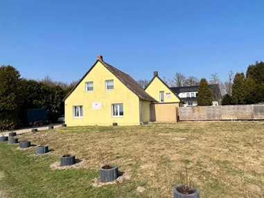 MonteurZimmer: CT PENSION - Monteurwohnungen mit eigenem Garten