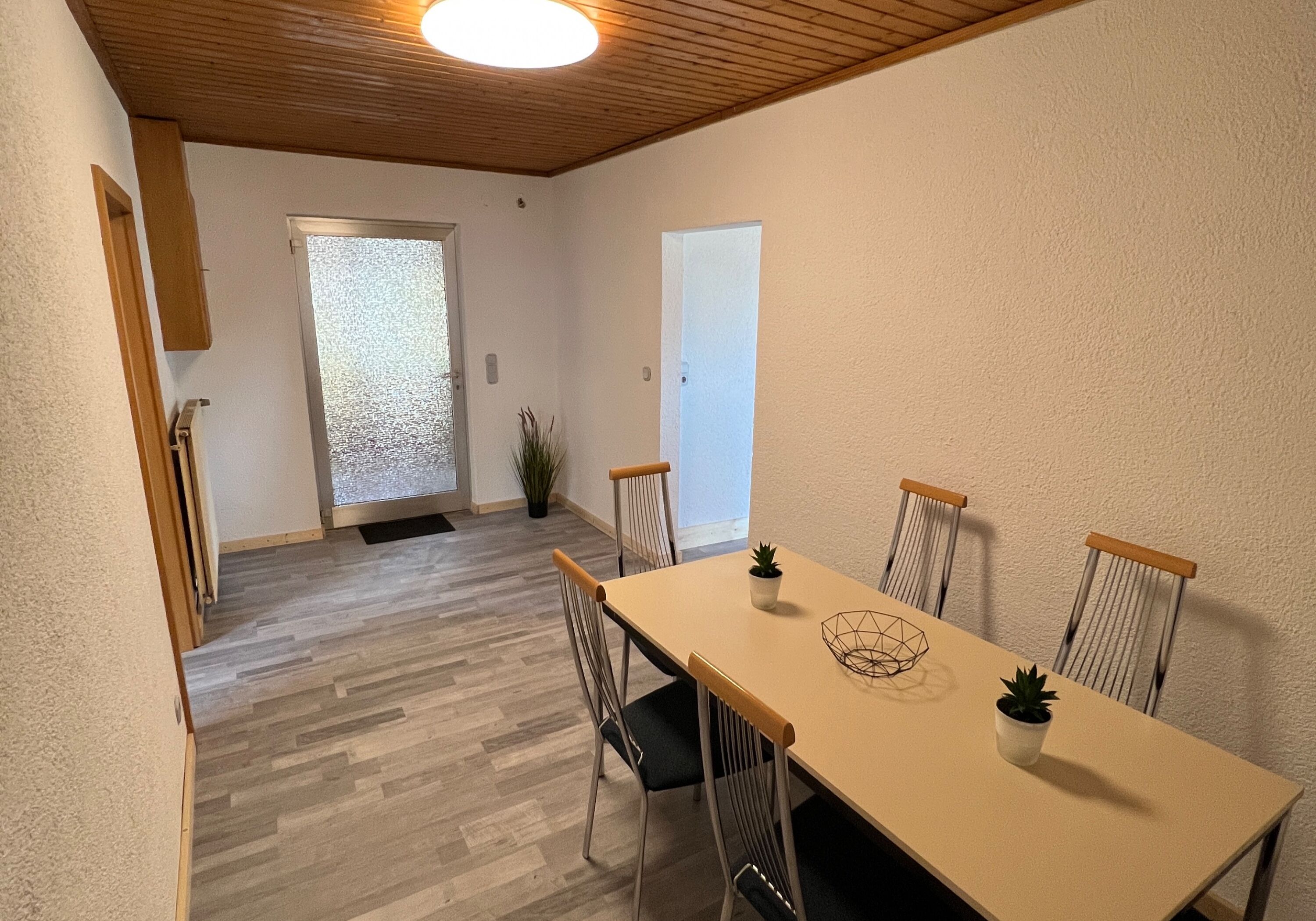 Monteur-Zimmer - Minden (Minden-Lübbecke) - CT PENSION - Monteurwohnungen mit eigenem Garten