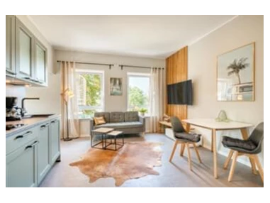 MonteurZimmer: One Moment Boardinghouse. Restaurant & Bar