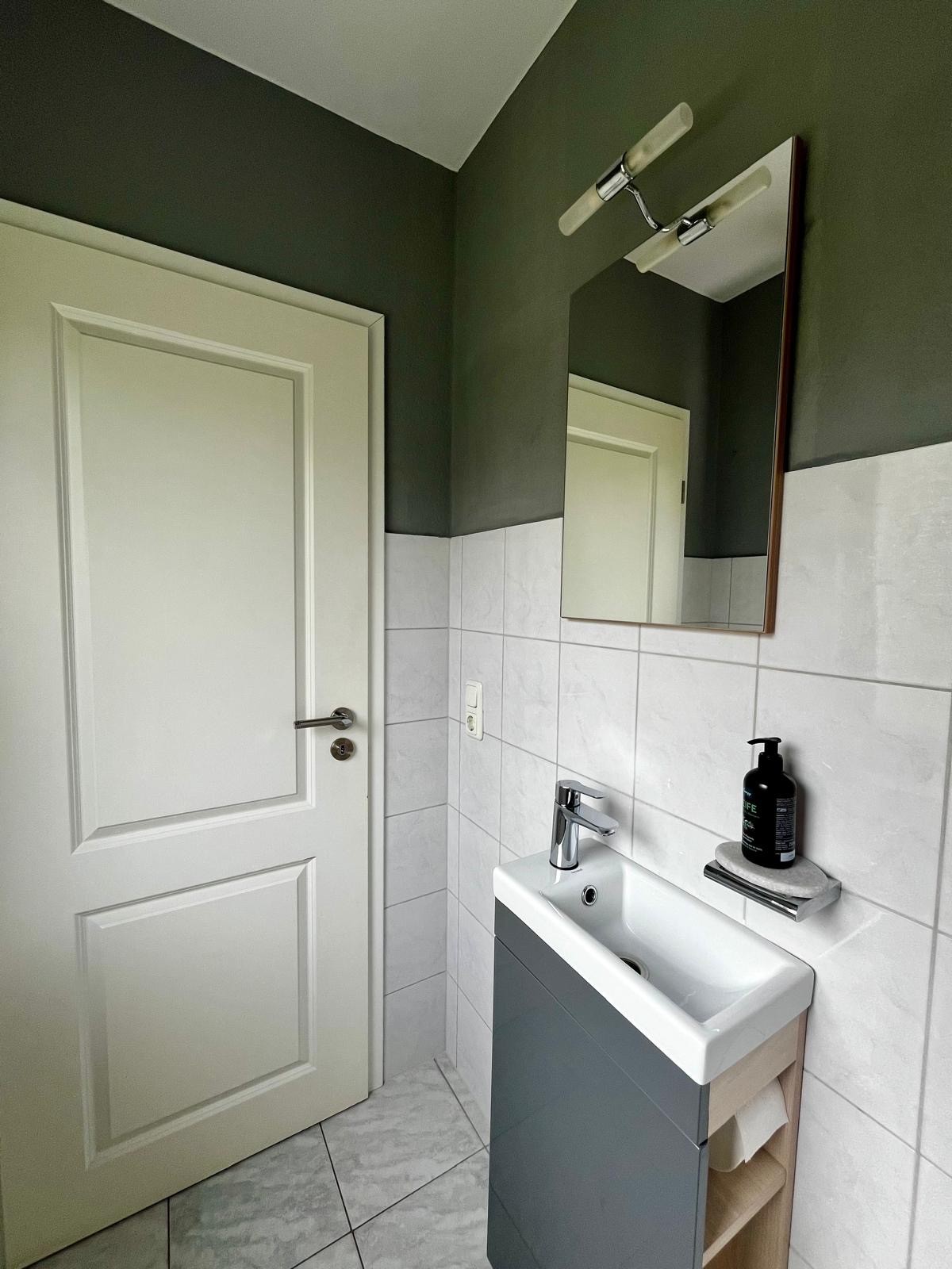 Monteur-Zimmer - Bückeburg - Gästehaus Windmühlenweg, 4 Schlafzimmer, 112 qm, neu und modern in 32139 Spenge