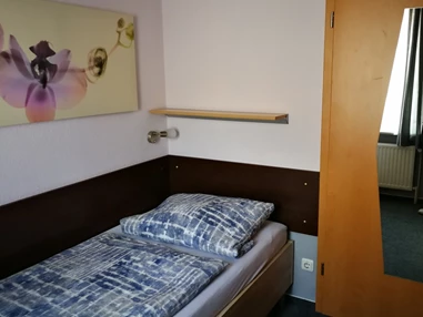 MonteurZimmer: Herzlich Willkommen in der Pension Zum Angestellten