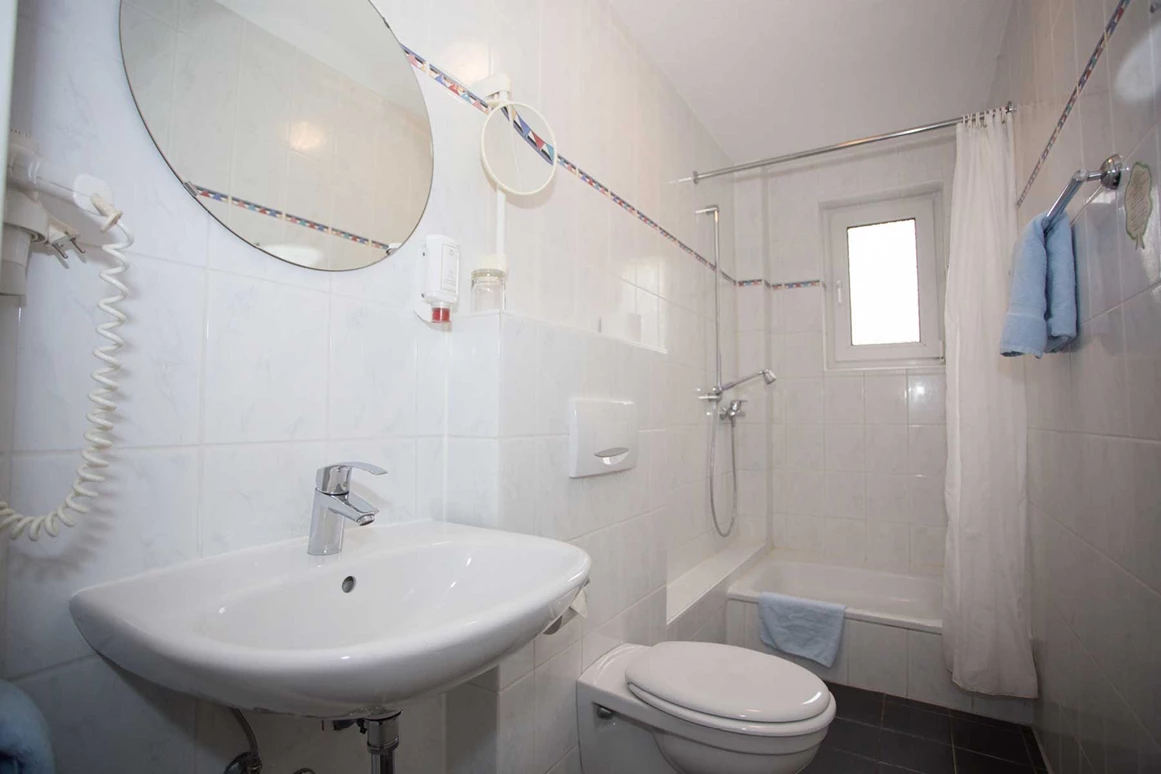 MonteurZimmer: Hotel Zur Stemmer Post