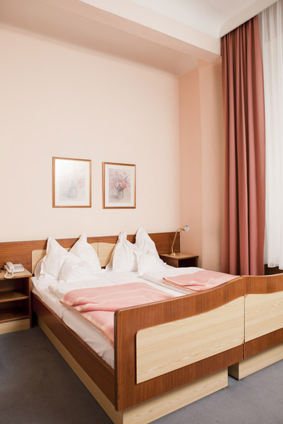 Monteur-Zimmer - Groß-Enzersdorf - Pension Neuer Markt