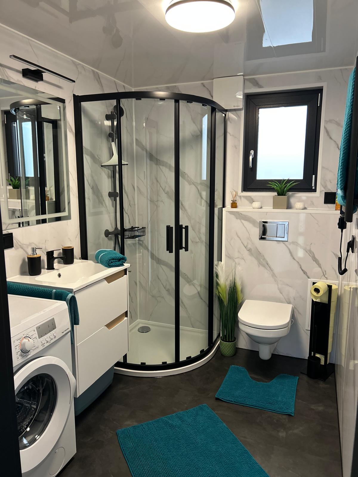 MonteurZimmer: Badezimmer - Smi's Tiny House