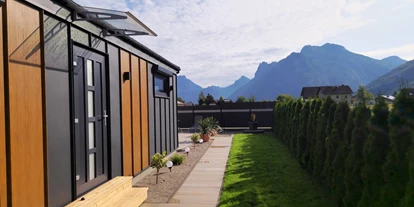 Monteur-Zimmer - Küche - Österreich - Eingang & Aussicht - Smi's Tiny House