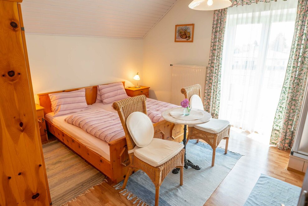 Monteur-Zimmer - Muggenau - Gästehaus Bertalanits