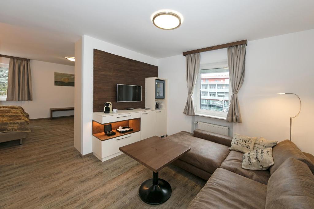 Monteur-Zimmer - Preis pro Nacht - Innviertel - Der Kaiserhof Ried