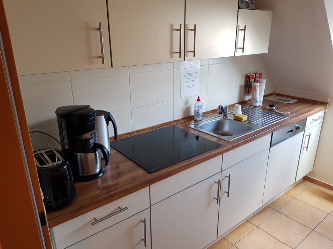 Monteur-Zimmer - Am Bahnhof Pension Holzhausen