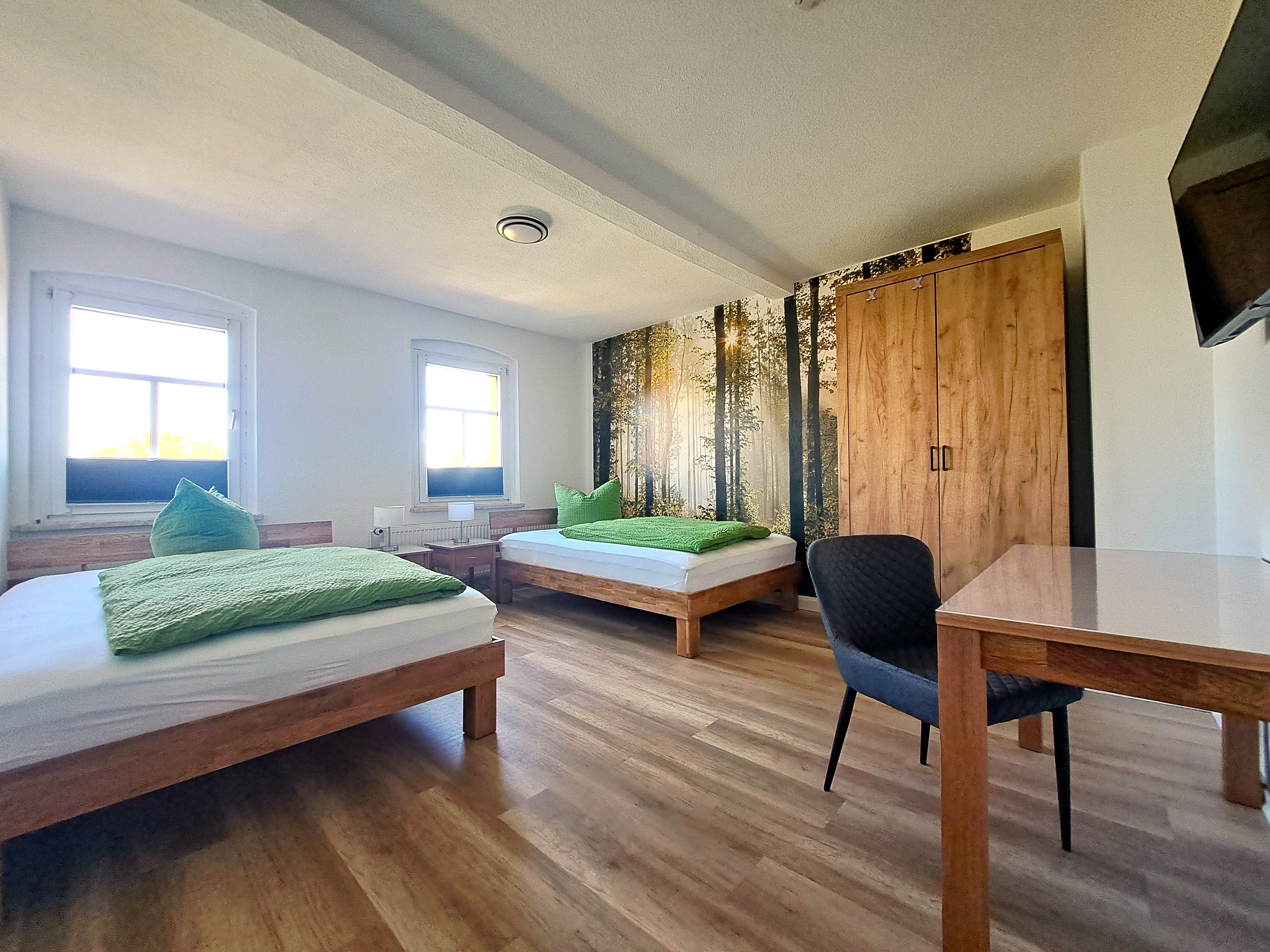 Monteur-Zimmer - Monteurwohnungen & Hotelzimmer für große Teams - XXL BETTEN in 04613 Lucka