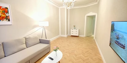 Monteur-Zimmer - Preis pro Nacht - Wohnzimmer - Zollikof Aparts