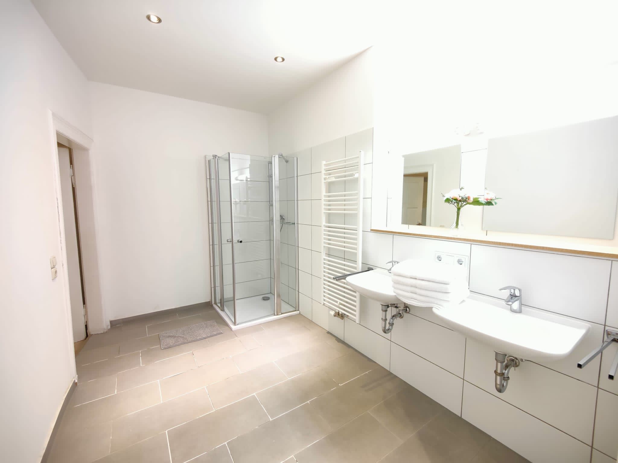 MonteurZimmer: Bad - Zollikof Aparts