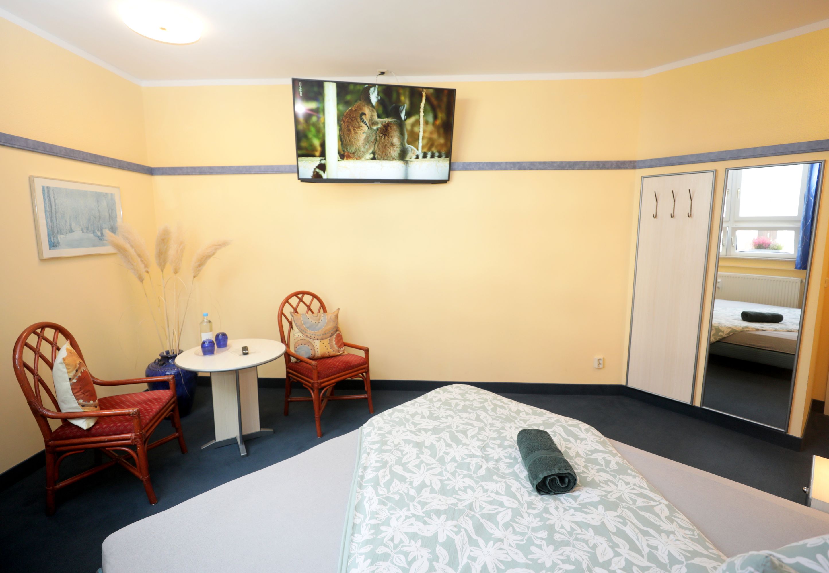 Monteur-Zimmer - https://www.engelsdorfer-backhaus.de/bl-content/uploads/pages/e64a2b50bcb9bd3ef2b92ffe0ffb2465/pension_07.jpg - Pension "Engelsdorfer Backhaus"