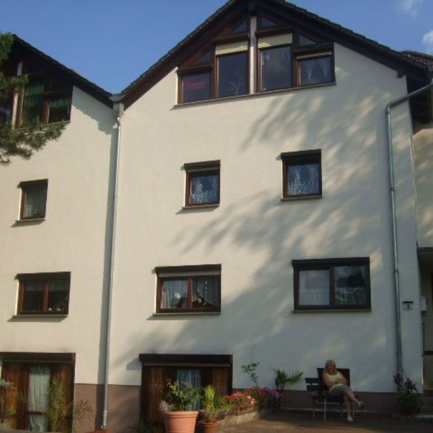 Monteur-Zimmer - Sachsen-Anhalt - https://gloveler.de/uploads/accommodations/thumbs/leipzig-pension-loehr-5-1500x1500-inflate.jpg - Pension and apartment Lohr