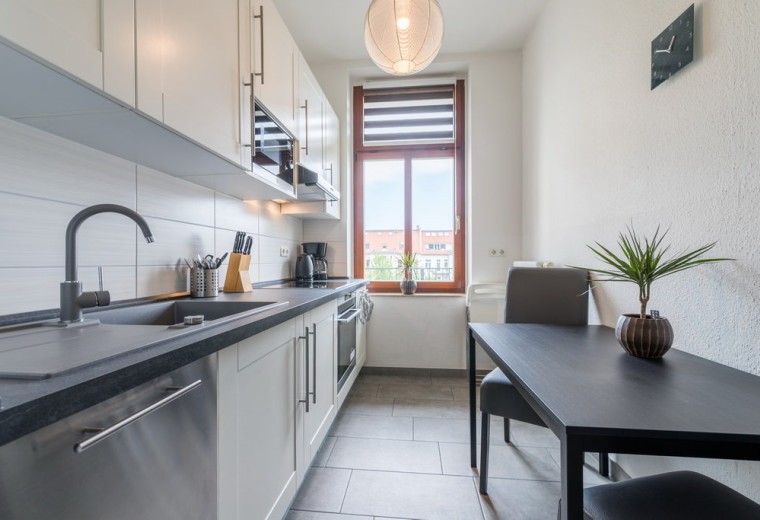 Monteur-Zimmer - Sachsen-Anhalt - https://www.pension-leipzig-sued.de/medien/img/leipzig-sued-apartment-1/SlideJS/20180504_pension-leipzig-sued_050_klein-1-1024x683_222_760_520.jpg - Pension Leipzig Süd