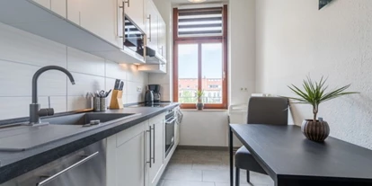 Monteur-Zimmer - Sachsen-Anhalt - https://www.pension-leipzig-sued.de/medien/img/leipzig-sued-apartment-1/SlideJS/20180504_pension-leipzig-sued_050_klein-1-1024x683_222_760_520.jpg - Pension Leipzig Süd