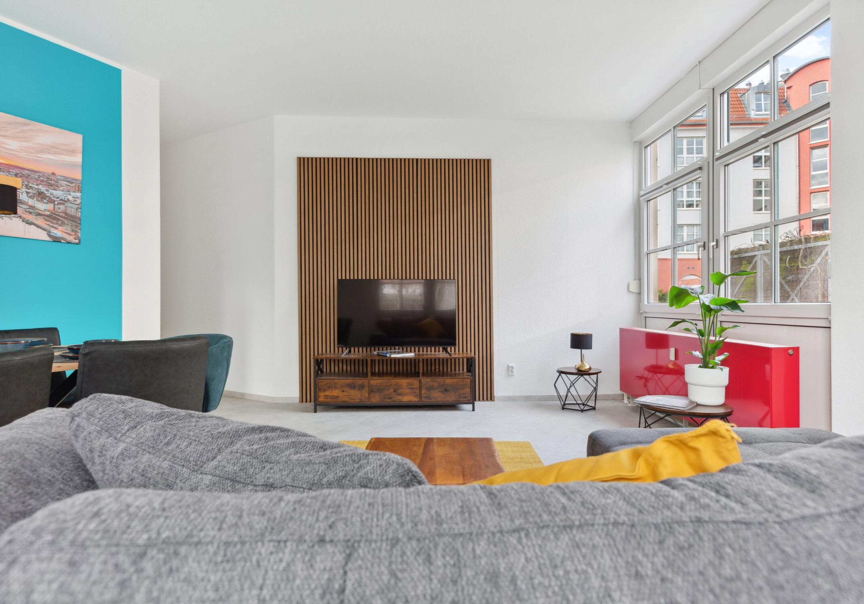 Monteur-Zimmer - Sachsen-Anhalt - https://images.monteurzimmer.de/d89dce1f88/xl/bcbffc63-6f1c-410b-a46d-174cd09986fd.jpg - 6 Betten, 2 Bäder, vollausgestattete Küche, Waschmaschine