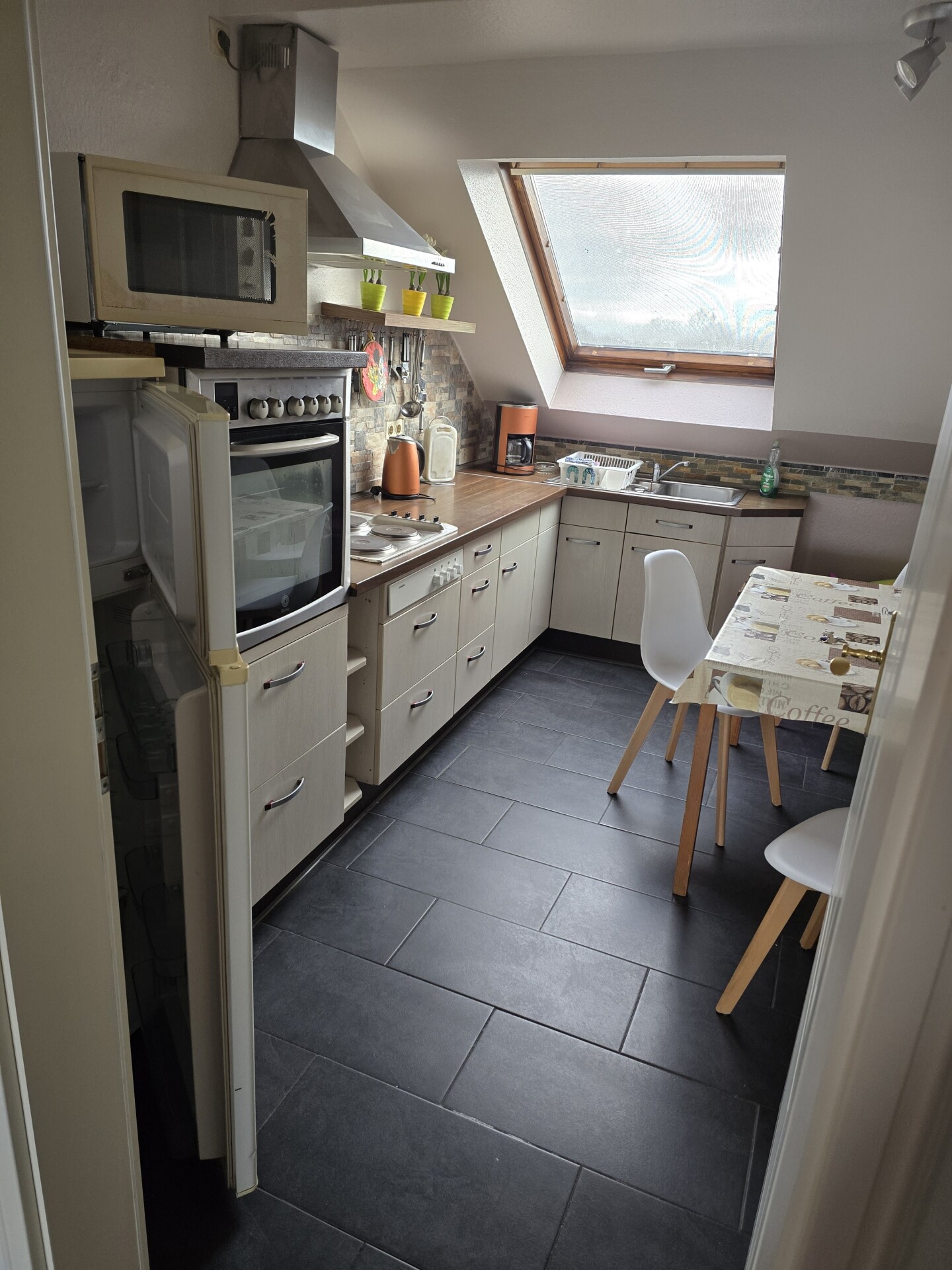 Monteur-Zimmer - Sachsen-Anhalt - Monteurunterkunft Nähe BMW und Zentrum in 04357 Leipzig