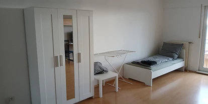 Monteur-Zimmer - Sachsen-Anhalt - Apartments | 15 Min Flughafen, Porsche, Halle, Brehna, BMW in 06184 Kabelsketal
