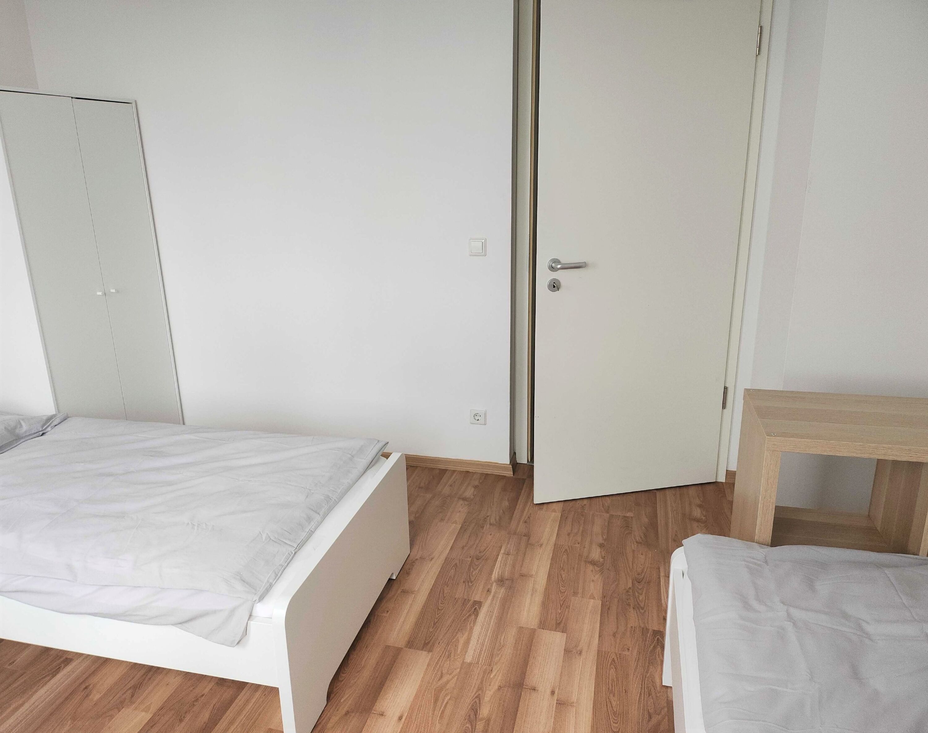 Monteur-Zimmer - Groitzsch - https://images.monteurzimmer.de/80d5132a15/xl/36f84c70-c03b-4392-9ab7-3c414e0af2d0.jpg - **** Hometime24 Monteurzimmer in Leipzig ****