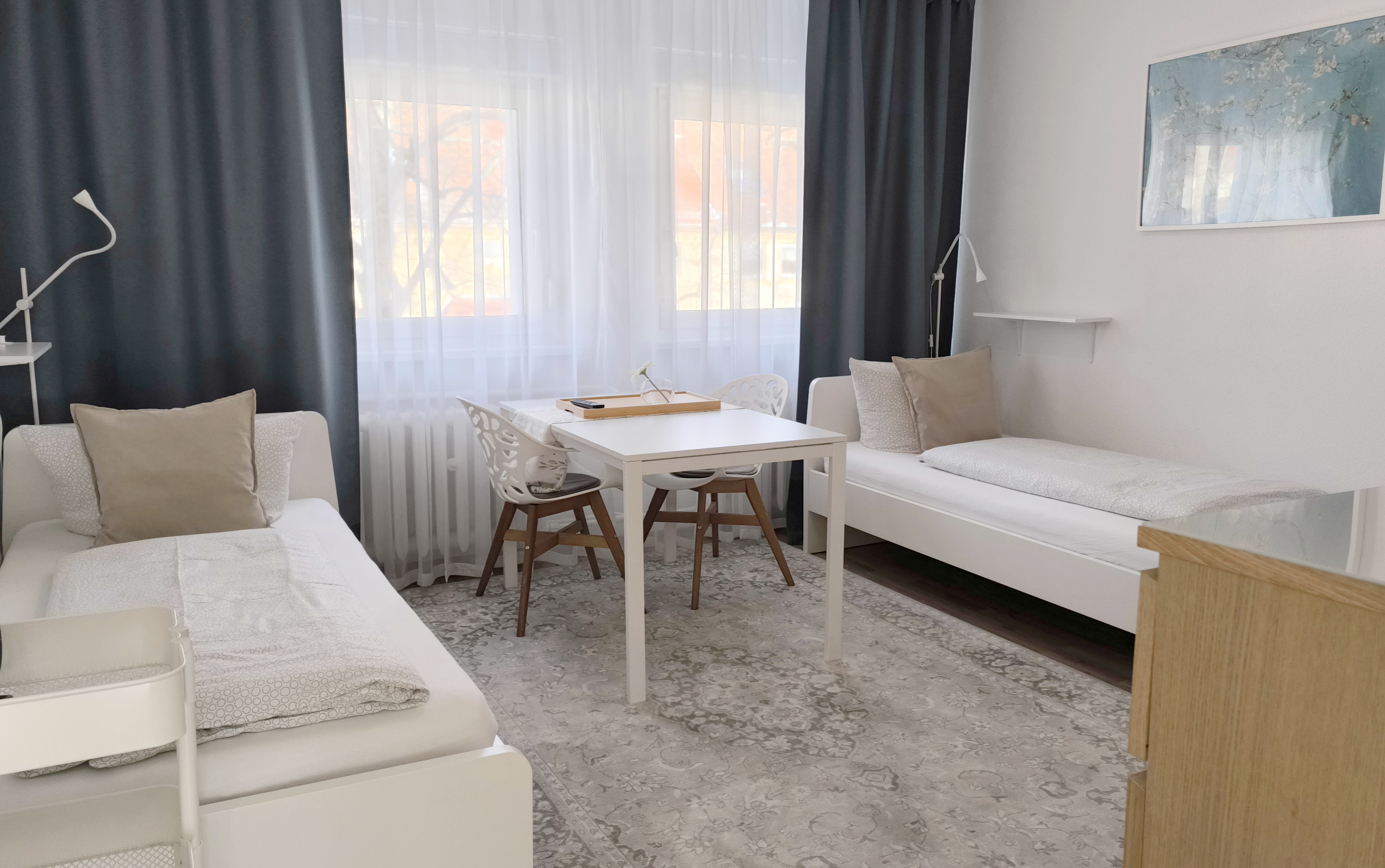 MonteurZimmer: Zweibett Zimmer 1OG - 4-Zimmer Haus in Leipzig in der Nähe Porsche BMW Werk Leipzig