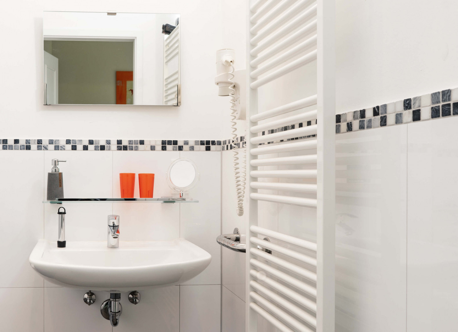 Monteur-Zimmer - Sachsen-Anhalt - https://schlafgut-leipzig.de/thumbs/hotel/4-h-zimmer-15-6-1583x1148.jpg - SchlafGut AppartementHotel Leipzig