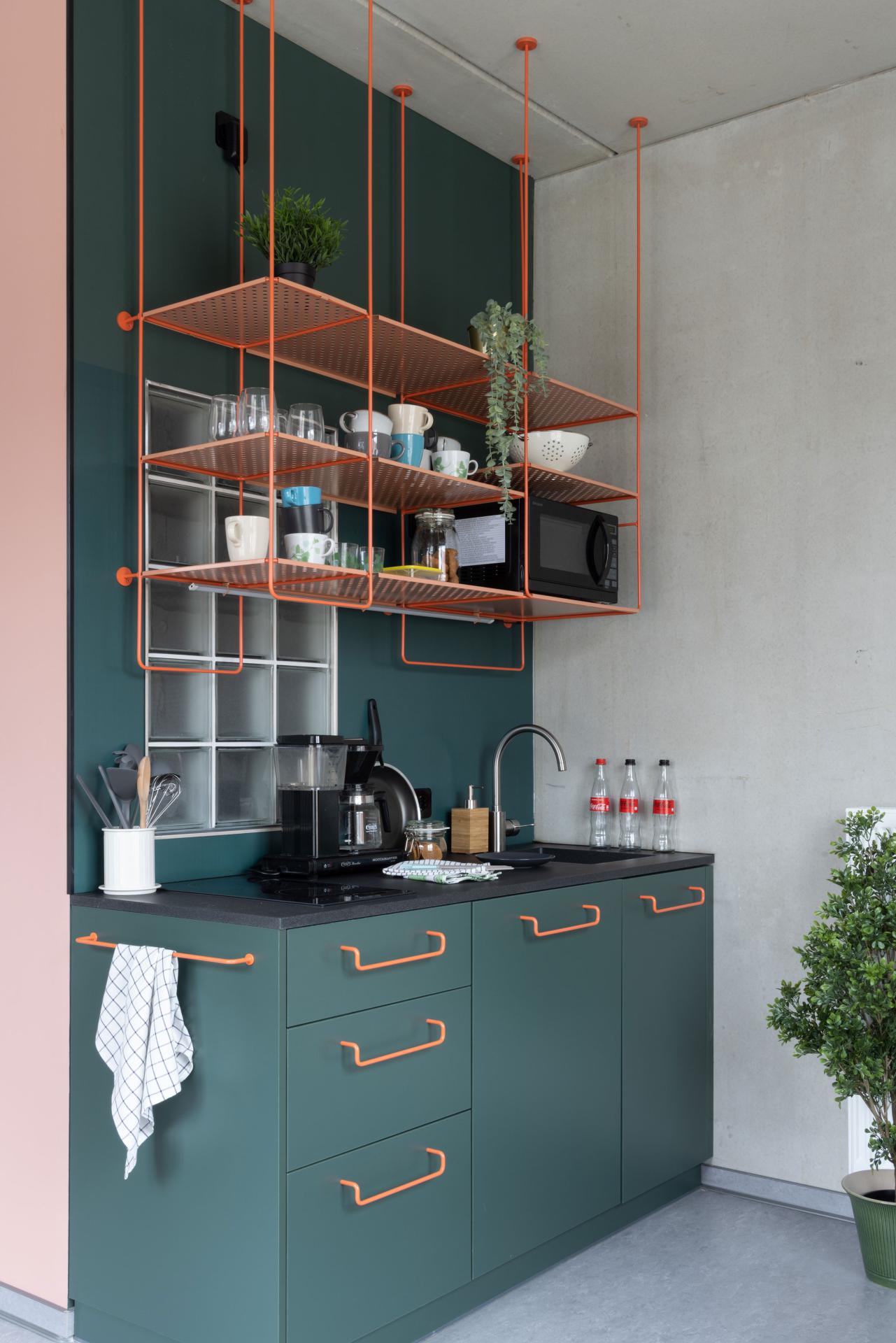 Monteur-Zimmer - Sachsen-Anhalt - https://www.basecampstudent.com/wp-content/uploads/2022/05/Dortmund-singleLwkitchenette_room1-1-scaled.jpg - Basecamp by Xior Leipzig